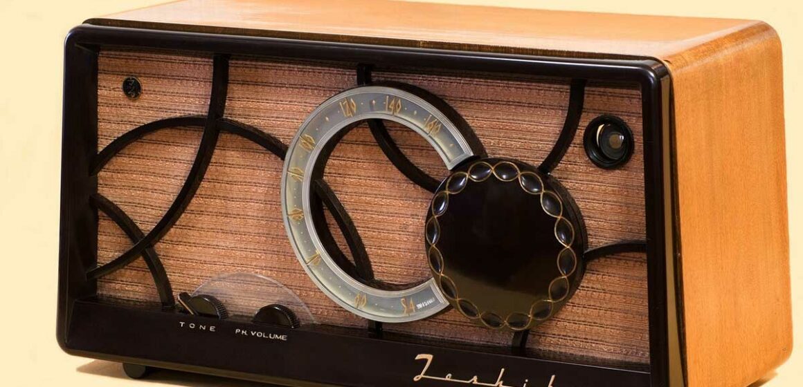 ancien-poste-radio-toshiba